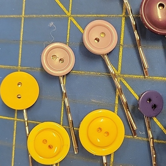 Bundle of 14 Colorful Button Hair Pins - Picture 2 of 3